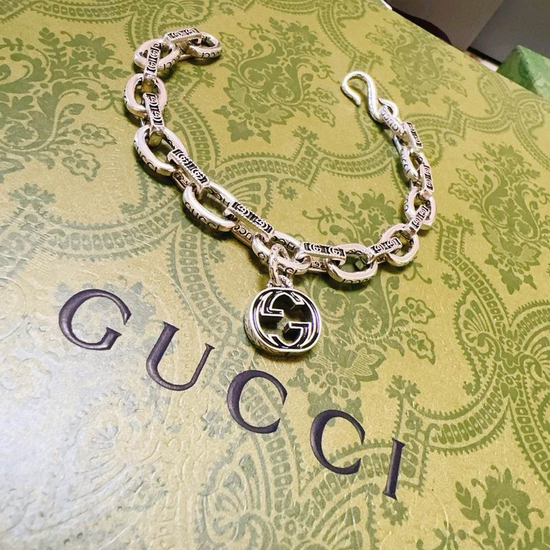 Gucci Bracelet 10yxx13